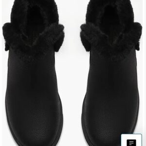 NEW Clarks Women's Black FauxFur-Lined Ankle Boots
